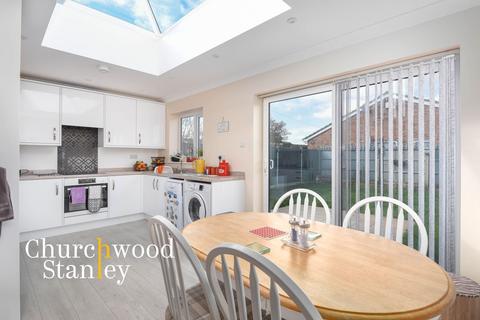 27 Cottage Grove, Clacton-on-sea, CO16 8DH