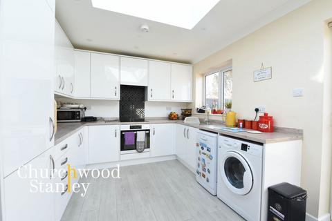 27 Cottage Grove, Clacton-on-sea, CO16 8DH
