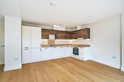 1 bedroom flat for sale, Blenheim Road, Raynes Park
