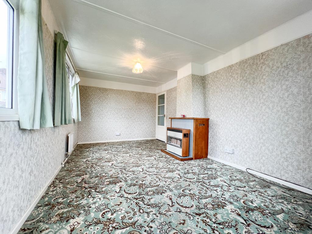 6 Glenmore Park - lounge (3)