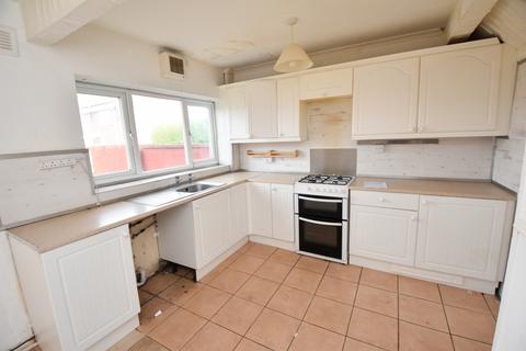 3 bedroom end of terrace house for sale, Moss View Road, Partington, M31