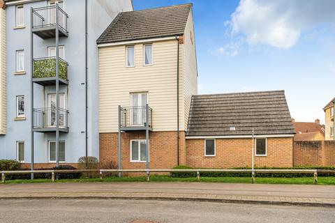 2 bedroom ground floor flat for sale - 4 Piernik Close, Swindon SN25