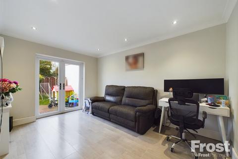 3 bedroom semi-detached house for sale, Tennyson Road, Ashford, Surrey, TW15