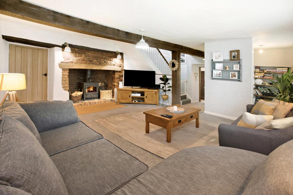 Kenton Hill Cottage, Kenton, EX6 4 bed semidetached house for sale £