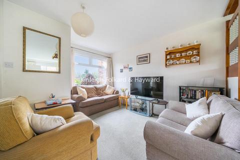 Midcroft Willow Grove, Chislehurst, BR7 5BU