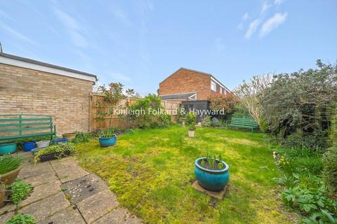 Midcroft Willow Grove, Chislehurst, BR7 5BU