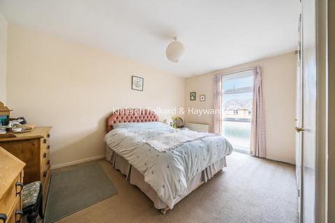 Midcroft Willow Grove, Chislehurst, BR7 5BU