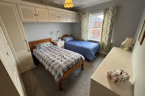 2 bedroom flat for sale, Harvest Court, Felixstowe IP11