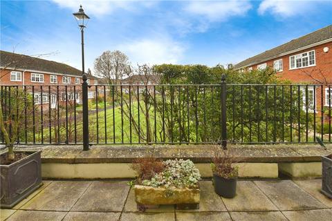 2 bedroom apartment for sale, The Meads, Romsey, Hampshire
