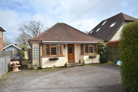 2 bedroom bungalow for sale, Shortheath Crest, Farnham, Surrey, GU9