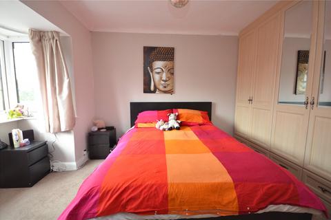2 bedroom bungalow for sale, Shortheath Crest, Farnham, Surrey, GU9