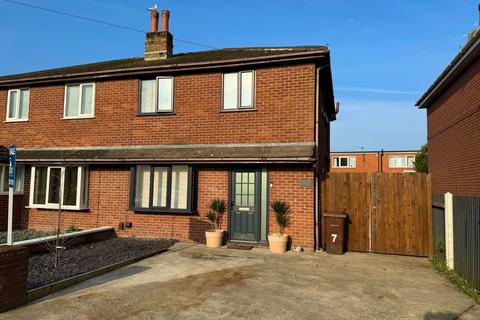 3 bedroom semi-detached house for sale, Orchard Close, Freckleton, PR4