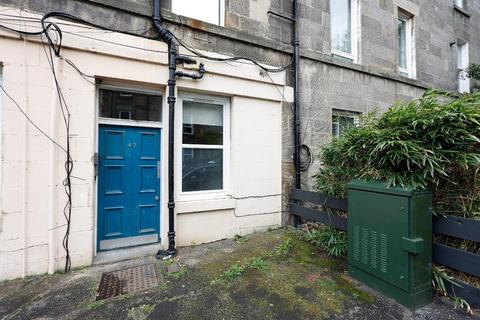 Studio to rent, Spey Terrace, Edinburgh EH7