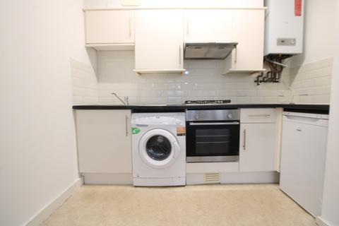 2 bedroom apartment to rent, Junction Road, Burgess Hill RH15