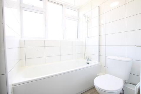 undefined, Newton Court, Haywards Heath RH16