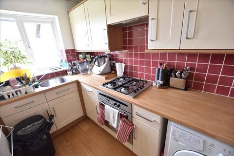 1 bedroom flat for sale, Beagle Close, Brookside, Feltham, Middlesex, TW13