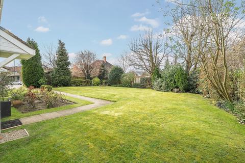 7 Compton Court, Collingham, Wetherby, LS22 5NZ