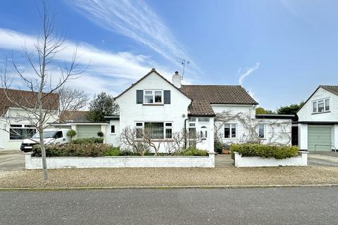 3 bedroom link detached house for sale, Windmill Close, Aldwick Bay Estate, Bognor Regis, West Sussex PO21