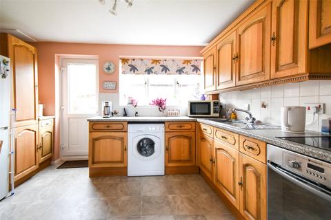 41 Oaktree Drive, Hook, RG27 9RA