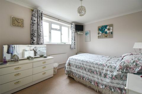 41 Oaktree Drive, Hook, RG27 9RA