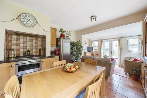 25 Bloomfield Avenue, Bath, BA2 3AB
