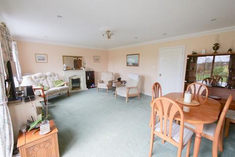 3 bedroom detached bungalow for sale - The Limes, Saxmundham, Suffolk