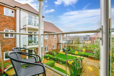 2 bedroom flat for sale, Smallhythe Road, Tenterden, Kent