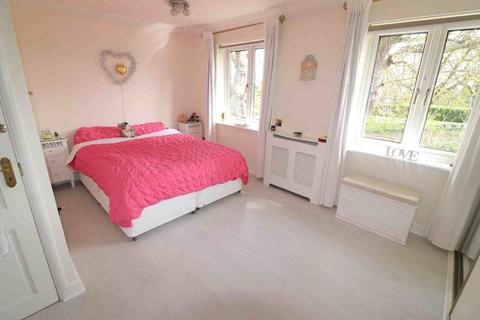 3 bedroom house to rent, Tarragon Grove, Sydenham