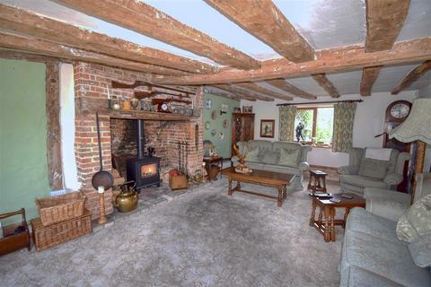 4 bedroom semi-detached house for sale, Kirby Cross CO13