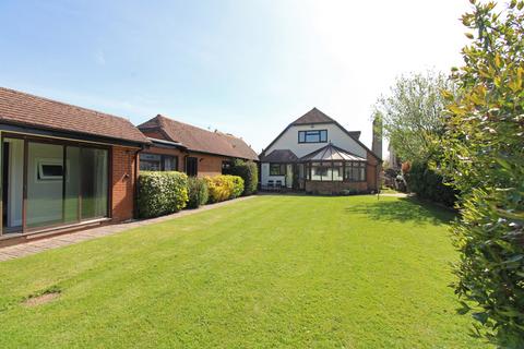 5 bedroom detached house for sale, Lion Road, Nyetimber, Bognor Regis, West Sussex PO21