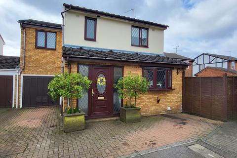 4 bedroom detached house for sale, Luton LU2