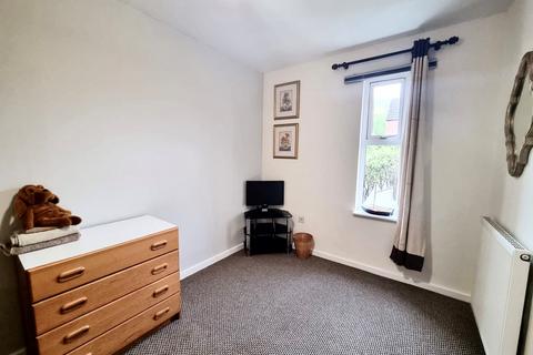 Mixed use to rent, Rowlands Close, Room One, Warrington, Fearnhead, WA2