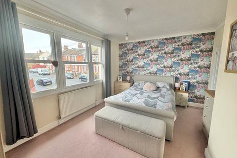 2 bedroom semi-detached house for sale, Evelyn Avenue, Newhaven