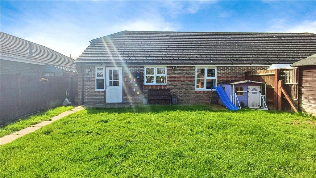 Winston Close, Bognor Regis, West Sussex 2 bed bungalow for sale £290,000