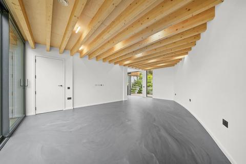 1a Buckleigh Way, London, SE19 2PZ