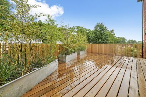 1a Buckleigh Way, London, SE19 2PZ