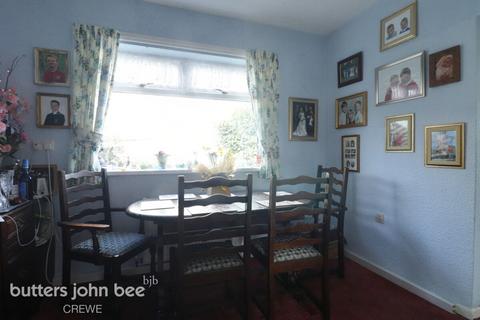 2 bedroom detached bungalow for sale, Burlea Drive, Shavington