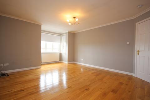 45 Lees Court, Coatbridge, ML5 4NT