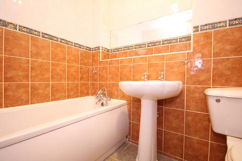 45 Lees Court, Coatbridge, ML5 4NT