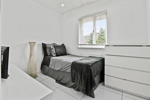 18 Barberry Crescent, Cumbernauld, Glasgow, G68 9GH