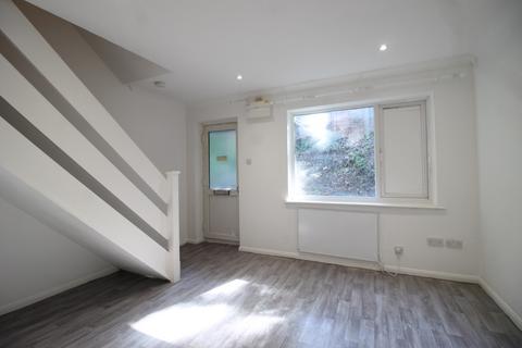 1 bedroom terraced house to rent, High Wycombe HP12