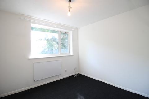 1 bedroom terraced house to rent, High Wycombe HP12