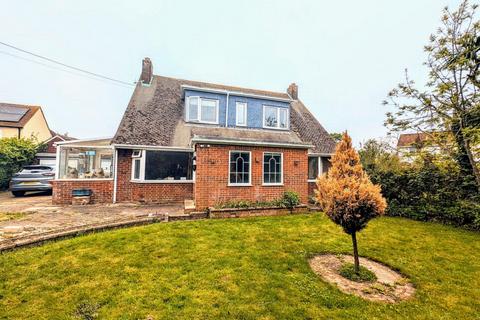 4 bedroom detached house for sale, Manor Road, St Nicholas at Wade, CT7