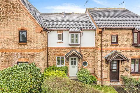 2 bedroom terraced house to rent, Abinger Way, Guildford GU4