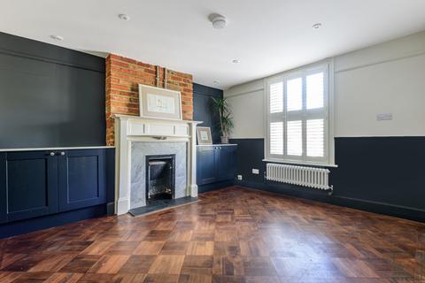 1 bedroom ground floor maisonette to rent, Quarry Street, Guildford GU1