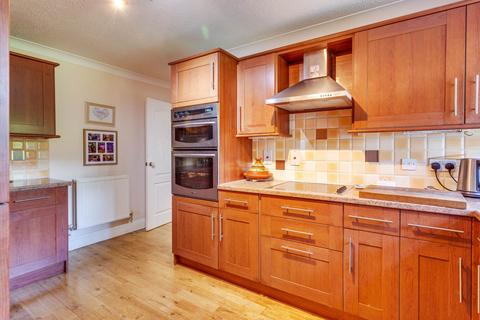 11 The Rise, Caversham, Reading, RG4 8NZ