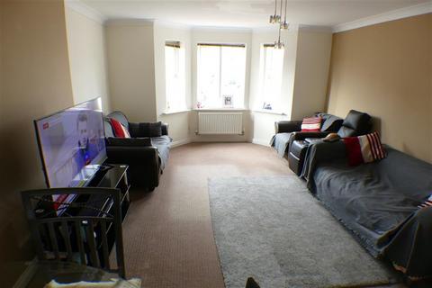 3 bedroom flat for sale, Great Sankey, Warrington WA5
