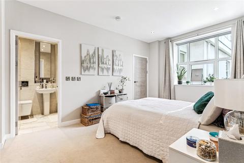 3 bedroom apartment for sale, Bromyard Avenue, London, W3