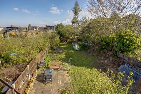 23b Cintra Park, London, SE19 2LH