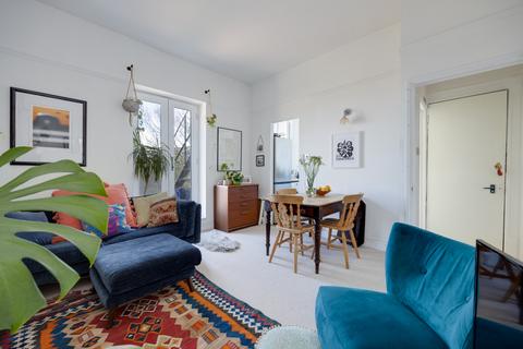 23b Cintra Park, London, SE19 2LH
